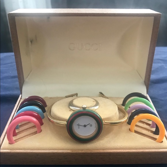 *SOLD* Authentic Gucci Bezel Watch - Picture 1 of 10